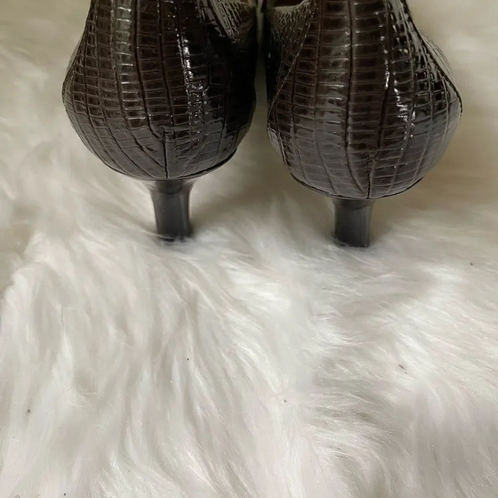 Alex Marie brown leather reptile prints 3”heels slip on with gold tone accent - Picture 4 of 10